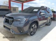 ✅ 2023 Subaru Ascent Touring • VIN: 4S4WMAWD3P3402355 • Lot: 42344573. Wystawiony na IAAI z przebiegiem 35 129 mil. Bezpłatny archiwum sprzedaży aukcyjnych z USA i szczegółowy raport historii pojazdu na DreamBid. Zdjęcie 17.