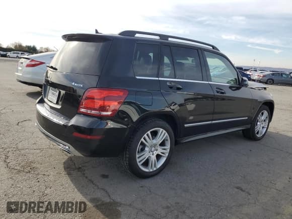 ✅ 2015 Mercedes-Benz GLK 350 • VIN: WDCGG8JB2FG358638 • Lot: 91596165. Wystawiony na Copart z przebiegiem 107 105 mil. Bezpłatny archiwum sprzedaży aukcyjnych z USA i szczegółowy raport historii pojazdu na DreamBid. Zdjęcie 3.