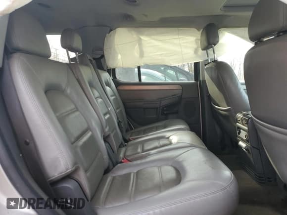 ✅ 2004 Ford Explorer XLT • VIN: 1FMDU73KX4ZA52308 • Lot: 78423384. Listed on Copart with 221,033 mi. Free auction sales archive from the USA and detailed vehicle history report at DreamBid. Image 11.