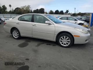 ✅ 2003 Lexus ES 300 • VIN: JTHBF30G430098670 • Lot: 89719145. Wystawiony na Copart z przebiegiem 220 169 mil. Bezpłatny archiwum sprzedaży aukcyjnych z USA i szczegółowy raport historii pojazdu na DreamBid. Zdjęcie 4.