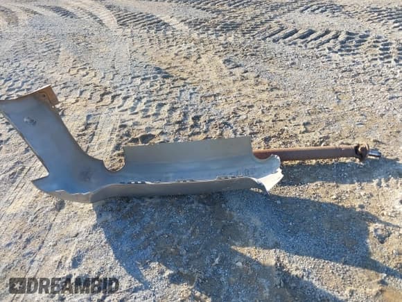 ✅ 2000 Ford F-150 XL • VIN: 1FTZF1722YNA90043 • Лот: 43621277. Опубликован ранее на IAAI с пробегом Не указан. Бесплатный доступ к архиву аукционных продаж из США и подробный отчёт об истории автомобиля на DreamBid. Изображение 11.