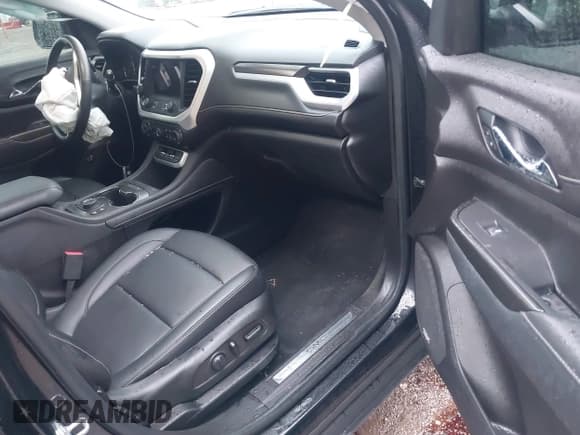 ✅ 2021 GMC Acadia SLT • VIN: 1GKKNMLS7MZ232342 • Lot: 42873447. Wystawiony na IAAI z przebiegiem 31 696 mil. Bezpłatny archiwum sprzedaży aukcyjnych z USA i szczegółowy raport historii pojazdu na DreamBid. Zdjęcie 5.