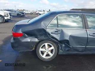 ✅ 2005 Honda Accord EX • VIN: 1HGCM55775A179306 • Лот: 43643968. Опубликован ранее на IAAI с пробегом 351 087 миль. Бесплатный доступ к архиву аукционных продаж из США и подробный отчёт об истории автомобиля на DreamBid. Изображение 6.