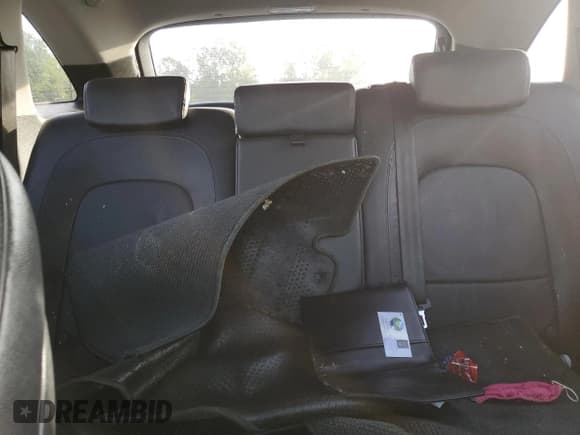 ✅ 2010 Hyundai Veracruz Limited • VIN: KM8NUDCC3AU128388 • Lot: 84462985. Listed on Copart with 140,426 mi. Free auction sales archive from the USA and detailed vehicle history report at DreamBid. Image 10.