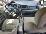 ✅ 2010 Honda Insight EX • VIN: JHMZE2H71AS036838 • Lot: 89672125. Listed on Copart with 210,434 mi. Free auction sales archive from the USA and detailed vehicle history report at DreamBid. Image 8.