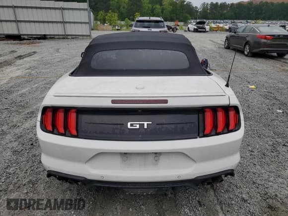 ✅ 2020 Ford Mustang GT Premium • VIN: 1FATP8FF0L5139559 • Lot: 58771295. Listed on Copart with 61,923 mi. Free auction sales archive from the USA and detailed vehicle history report at DreamBid. Image 6.