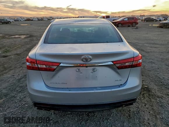 ✅ 2013 Toyota Avalon XLE Premium • VIN: 4T1BK1EBXDU007504 • Лот: 94751955. Опубликован ранее на Copart с пробегом 210 782 миль. Бесплатный доступ к архиву аукционных продаж из США и подробный отчёт об истории автомобиля на DreamBid. Изображение 6.