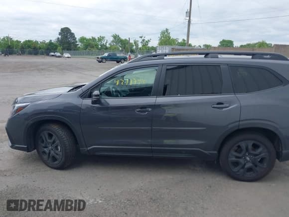 ✅ 2023 Subaru Ascent Onyx Limited • VIN: 4S4WMAKD0P3452295 • Lot: 42117410. Wystawiony na IAAI z przebiegiem Nie podano. Bezpłatny archiwum sprzedaży aukcyjnych z USA i szczegółowy raport historii pojazdu na DreamBid. Zdjęcie 14.