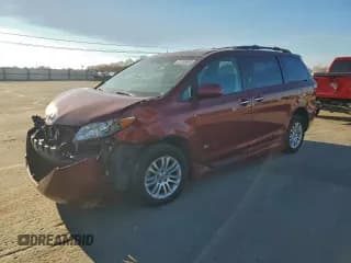 ✅ 2015 Toyota Sienna XLE • VIN: 5TDYK3DCXFS640452 • Lot: 91246905. Listed on Copart with 108,094 mi. Free auction sales archive from the USA and detailed vehicle history report at DreamBid. Image 1.