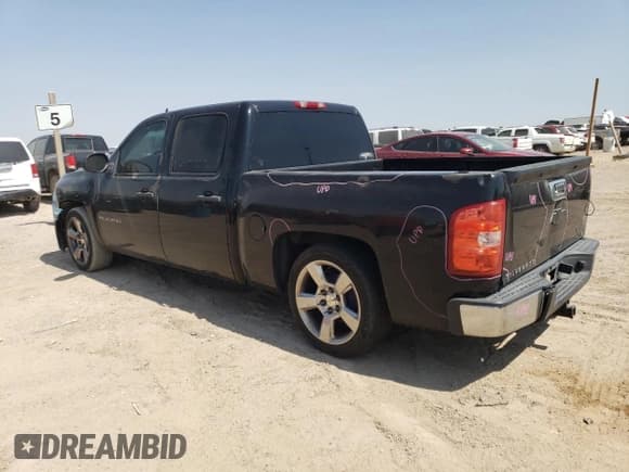 ✅ 2009 Chevrolet Silverado 1500 LS • VIN: 3GCEC13C09G178105 • Lot: 71270704. Listed on Copart with 142,609 mi. Free auction sales archive from the USA and detailed vehicle history report at DreamBid. Image 2.