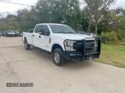 ✅ 2019 Ford F-350 XL • VIN: 1FT8W3BT1KEE59618 • Lot: 90719275. Listed on Copart with 103,999 mi. Free auction sales archive from the USA and detailed vehicle history report at DreamBid. Image 1.