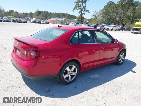 ✅ 2009 Volkswagen Jetta SE • VIN: 3VWRZ71K19M042108 • Lot: 41876859. Listed on IAAI with 187,206 mi. Free auction sales archive from the USA and detailed vehicle history report at DreamBid. Image 4.
