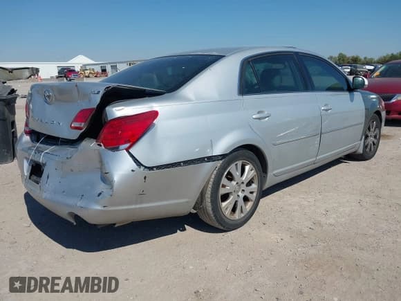 ✅ 2006 Toyota Avalon XLS • VIN: 4T1BK36B26U093453 • Лот: 43442078. Опубликован ранее на IAAI с пробегом 202 585 миль. Бесплатный доступ к архиву аукционных продаж из США и подробный отчёт об истории автомобиля на DreamBid. Изображение 4.