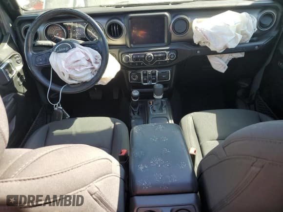 ✅ 2020 Jeep Wrangler Unlimited Freedom • VIN: 1C4HJXDG0LW264272 • Lot: 90493635. Listed on Copart with 86,207 mi. Free auction sales archive from the USA and detailed vehicle history report at DreamBid. Image 8.