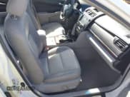 ✅ 2014 Toyota Camry SE • VIN: 4T1BK1FK9EU551380 • Lot: 42300460. Wystawiony na IAAI z przebiegiem 68 519 mil. Bezpłatny archiwum sprzedaży aukcyjnych z USA i szczegółowy raport historii pojazdu na DreamBid. Zdjęcie 5.