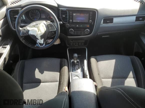 2017 Mitsubishi Outlander ES с VIN JA4AZ2A39HZ611192, выставлен на аукционе Copart как лот 70997805 с пробегом 117 741 миль миль и Списание • Salvage title. История ставок и продаж доступна на DreamBid. Изображение 8.