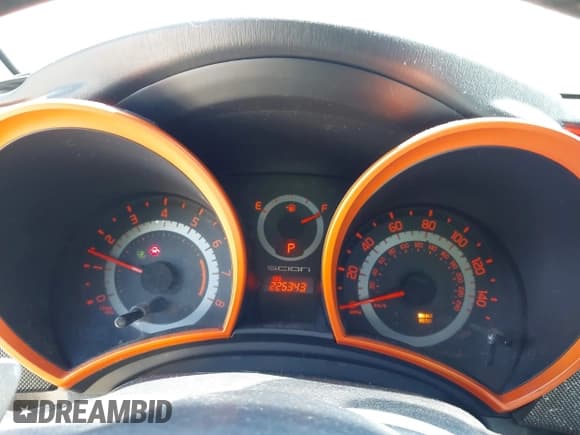 ✅ 2015 Scion tC • VIN: JTKJF5C79FJ006609 • Lot: 43083181. Wystawiony na IAAI z przebiegiem 225 343 mil. Bezpłatny archiwum sprzedaży aukcyjnych z USA i szczegółowy raport historii pojazdu na DreamBid. Zdjęcie 7.