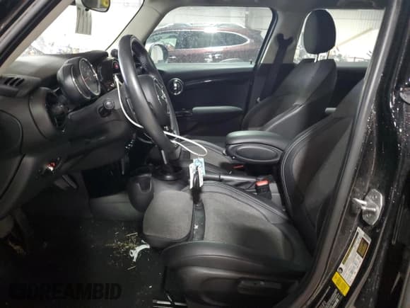 ✅ 2019 MINI Hardtop 4 Door Cooper S • VIN: WMWXU3C57K2H86835 • Lot: 82134055. Listed on Copart with 42,662 mi. Free auction sales archive from the USA and detailed vehicle history report at DreamBid. Image 7.