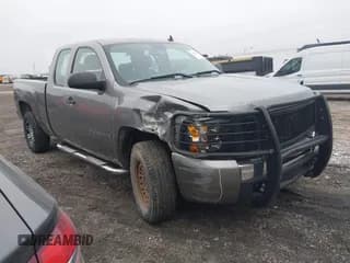 ✅ 2009 Chevrolet Silverado 1500 LS • VIN: 1GCEK19C09Z137158 • Lot: 41516732. Listed on IAAI with 213,573 mi. Free auction sales archive from the USA and detailed vehicle history report at DreamBid. Image 1.