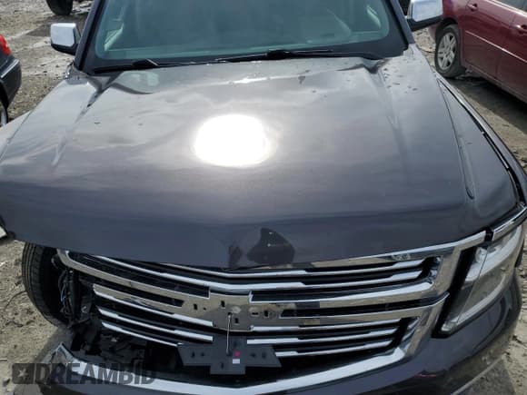 ✅ 2017 Chevrolet Suburban Premier • VIN: 1GNSKJKC6HR200458 • Lot: 46552664. Wystawiony na Copart z przebiegiem 120 747 mil. Bezpłatny archiwum sprzedaży aukcyjnych z USA i szczegółowy raport historii pojazdu na DreamBid. Zdjęcie 13.