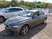 ✅ 2014 BMW 3 Series 328i xDrive • VIN: WBA3B3C54EJ980704 • Lot: 43391206. Wystawiony na IAAI z przebiegiem 166 652 mil. Bezpłatny archiwum sprzedaży aukcyjnych z USA i szczegółowy raport historii pojazdu na DreamBid. Zdjęcie 2.