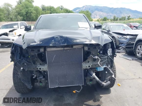 ✅ 2024 Toyota Tacoma SR5 • VIN: 3TMLB5JN9RM048881 • Лот: 42562353. Опубликован ранее на IAAI с пробегом 17 712 миль. Бесплатный доступ к архиву аукционных продаж из США и подробный отчёт об истории автомобиля на DreamBid. Изображение 13.