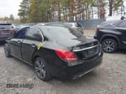 ✅ 2015 Mercedes-Benz C 300 Luxury • VIN: 55SWF4KBXFU008534 • Lot: 43556728. Wystawiony na IAAI z przebiegiem 118 139 mil. Bezpłatny archiwum sprzedaży aukcyjnych z USA i szczegółowy raport historii pojazdu na DreamBid. Zdjęcie 3.