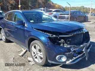 ✅ 2019 Mercedes-Benz GLA 250 • VIN: WDCTG4GB3KJ532826 • Лот: 43488796. Опубликован ранее на IAAI с пробегом Не указан. Бесплатный доступ к архиву аукционных продаж из США и подробный отчёт об истории автомобиля на DreamBid. Изображение 1.