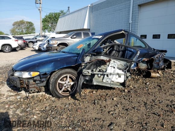 ✅ 2002 Pontiac Grand Prix GT • VIN: 1G2WP12K52F134131 • Lot: 56672155. Listed on Copart with 216,694 mi. Free auction sales archive from the USA and detailed vehicle history report at DreamBid. Image 1.