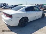 ✅ 2018 Dodge Charger SXT Plus • VIN: 2C3CDXHG8JH135482 • Lot: 43319649. Wystawiony na IAAI z przebiegiem 11 454 mil. Bezpłatny archiwum sprzedaży aukcyjnych z USA i szczegółowy raport historii pojazdu na DreamBid. Zdjęcie 4.