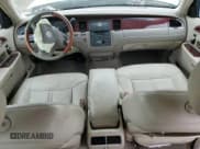 ✅ 2003 Lincoln Town Car Cartier • VIN: 1LNHM83W73Y631786 • Lot: 63332225. Listed on Copart with 163,204 mi. Free auction sales archive from the USA and detailed vehicle history report at DreamBid. Image 8.