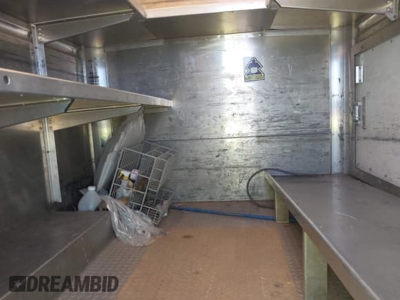 ✅ 2012 Ford F-250 XL • VIN: 1FDBF2B62CEB18607 • Lot: 41995836. Listed on IAAI with 597,268 mi. Free auction sales archive from the USA and detailed vehicle history report at DreamBid. Image 8.