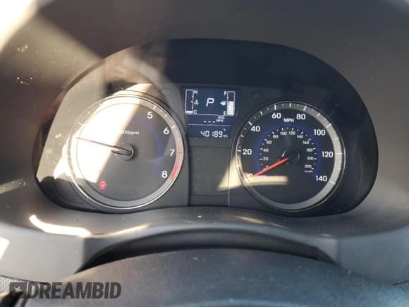 ✅ 2016 Hyundai Accent SE • VIN: KMHCT4AE1GU063189 • Лот: 74372033. Опубликован ранее на Copart с пробегом 40 189 миль. Бесплатный доступ к архиву аукционных продаж из США и подробный отчёт об истории автомобиля на DreamBid. Изображение 9.