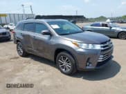 ✅ 2017 Toyota Highlander XLE • VIN: 5TDJZRFH9HS509332 • Lot: 42845718. Wystawiony na IAAI z przebiegiem 113 462 mil. Bezpłatny archiwum sprzedaży aukcyjnych z USA i szczegółowy raport historii pojazdu na DreamBid. Zdjęcie 1.