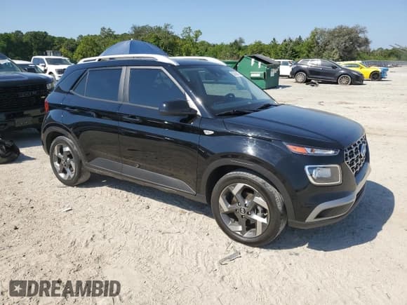 ✅ 2022 Hyundai Venue Limited • VIN: KMHRC8A30NU167153 • Lot: 52899475. Listed on Copart with 42,618 mi. Free auction sales archive from the USA and detailed vehicle history report at DreamBid. Image 4.