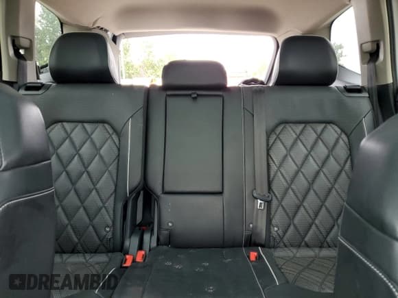 ✅ 2024 Volkswagen Atlas SEL Premium R-Line • VIN: 1V2FR2CA1RC547207 • Lot: 84009375. Wystawiony na Copart z przebiegiem 27 158 mil. Bezpłatny archiwum sprzedaży aukcyjnych z USA i szczegółowy raport historii pojazdu na DreamBid. Zdjęcie 10.