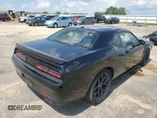 ✅ 2022 Dodge Challenger GT • VIN: 2C3CDZJG0NH140204 • Lot: 67255654. Wystawiony na Copart z przebiegiem 39 136 mil. Bezpłatny archiwum sprzedaży aukcyjnych z USA i szczegółowy raport historii pojazdu na DreamBid. Zdjęcie 3.