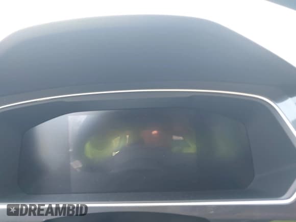 ✅ 2024 Volkswagen Tiguan SE R-Line Black • VIN: 3VVCB7AX2RM212440 • Lot: 43047174. Wystawiony na IAAI z przebiegiem Nie podano. Bezpłatny archiwum sprzedaży aukcyjnych z USA i szczegółowy raport historii pojazdu na DreamBid. Zdjęcie 7.