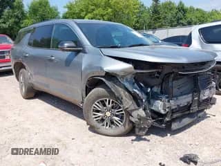 2024 Chevrolet Traverse AWD LT z VIN 1GNEVGKS1RJ211978, wystawiony jako IAAI lot #42766461 z przebiegiem 17 365 mil mil oraz . Historia ofert i sprzedaży dostępna na DreamBid. Obrazek 1.