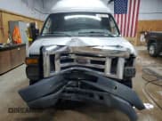 ✅ 2012 Ford Econoline Cargo Recreational • VIN: 1FTNE2EW9CDA42809 • Lot: 66490175. Wystawiony na Copart z przebiegiem 379 413 mil. Bezpłatny archiwum sprzedaży aukcyjnych z USA i szczegółowy raport historii pojazdu na DreamBid. Zdjęcie 5.