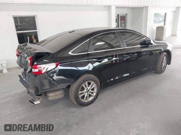 2016 Hyundai Sonata 2.4L z VIN 5NPE24AF1GH418140, wystawiony jako IAAI lot #42116369 z przebiegiem 197 065 mil mil oraz . Historia ofert i sprzedaży dostępna na DreamBid. Obrazek 4.