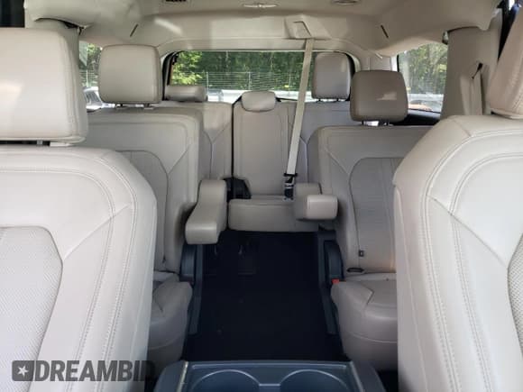 ✅ 2024 Ford Expedition Limited • VIN: 1FMJU2A8XREA49565 • Лот: 57861915. Опубликован ранее на Copart с пробегом 17 956 миль. Бесплатный доступ к архиву аукционных продаж из США и подробный отчёт об истории автомобиля на DreamBid. Изображение 10.