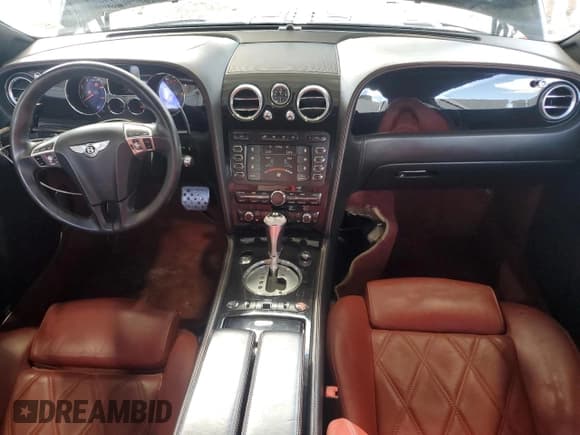 ✅ 2011 Bentley Continental GT • VIN: SCBDP3ZA1BC067897 • Lot: 44470035. Wystawiony na Copart z przebiegiem 32 404 mil. Bezpłatny archiwum sprzedaży aukcyjnych z USA i szczegółowy raport historii pojazdu na DreamBid. Zdjęcie 8.