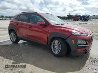 ✅ 2020 Hyundai Kona SEL Plus • VIN: KM8K62AAXLU556786 • Лот: 70125544. Опубликован ранее на Copart с пробегом 63 471 миль. Бесплатный доступ к архиву аукционных продаж из США и подробный отчёт об истории автомобиля на DreamBid. Изображение 4.