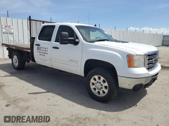 ✅ 2014 GMC Sierra 3500 • VIN: 1GT423CG4EF112634 • Лот: 55136764. Опубликован ранее на Copart с пробегом 175 091 миль. Бесплатный доступ к архиву аукционных продаж из США и подробный отчёт об истории автомобиля на DreamBid. Изображение 4.