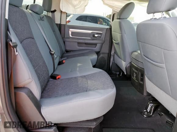 ✅ 2019 Ram 1500 Big Horn • VIN: 1C6RR7LT6KS620863 • Лот: 53536115. Опубликован ранее на Copart с пробегом 69 033 миль. Бесплатный доступ к архиву аукционных продаж из США и подробный отчёт об истории автомобиля на DreamBid. Изображение 11.