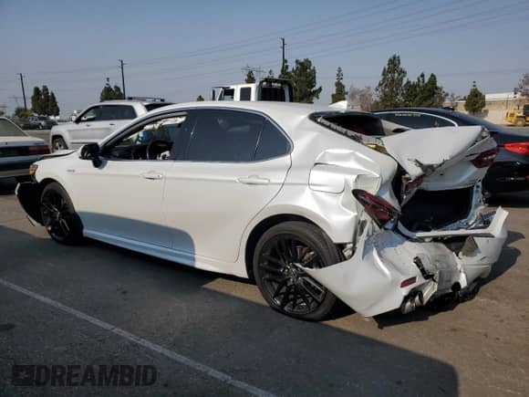 2021 Toyota Camry Hybrid XSE с VIN 4T1K31AKXMU548944, выставлен на аукционе Copart как лот 68894265 с пробегом 81 648 миль миль и Списание • Salvage title. История ставок и продаж доступна на DreamBid. Изображение 2.