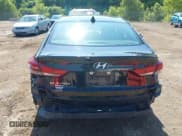 ✅ 2018 Hyundai Elantra Value Edition • VIN: KMHD84LF2JU505514 • Lot: 42591145. Wystawiony na IAAI z przebiegiem 140 477 mil. Bezpłatny archiwum sprzedaży aukcyjnych z USA i szczegółowy raport historii pojazdu na DreamBid. Zdjęcie 17.