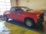 ✅ 2020 Chevrolet Silverado 1500 Work Truck • VIN: 1GCRWAEF1LZ180131 • Lot: 77187734. Wystawiony na Copart z przebiegiem 144 983 mil. Bezpłatny archiwum sprzedaży aukcyjnych z USA i szczegółowy raport historii pojazdu na DreamBid. Zdjęcie 4.