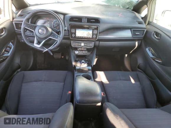 ✅ 2018 Nissan LEAF S • VIN: 1N4AZ1CP6JC303685 • Лот: 82324705. Опубликован ранее на Copart с пробегом 47 594 миль. Бесплатный доступ к архиву аукционных продаж из США и подробный отчёт об истории автомобиля на DreamBid. Изображение 8.